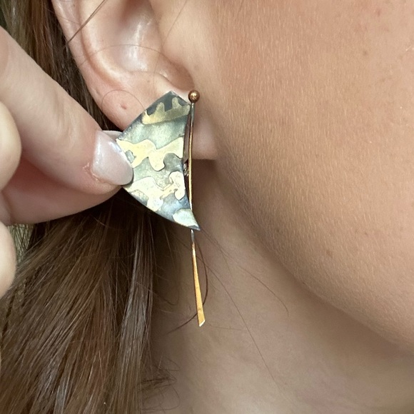 NEW - Mixed Metal Abstract Earrings - Picture 2 of 6
